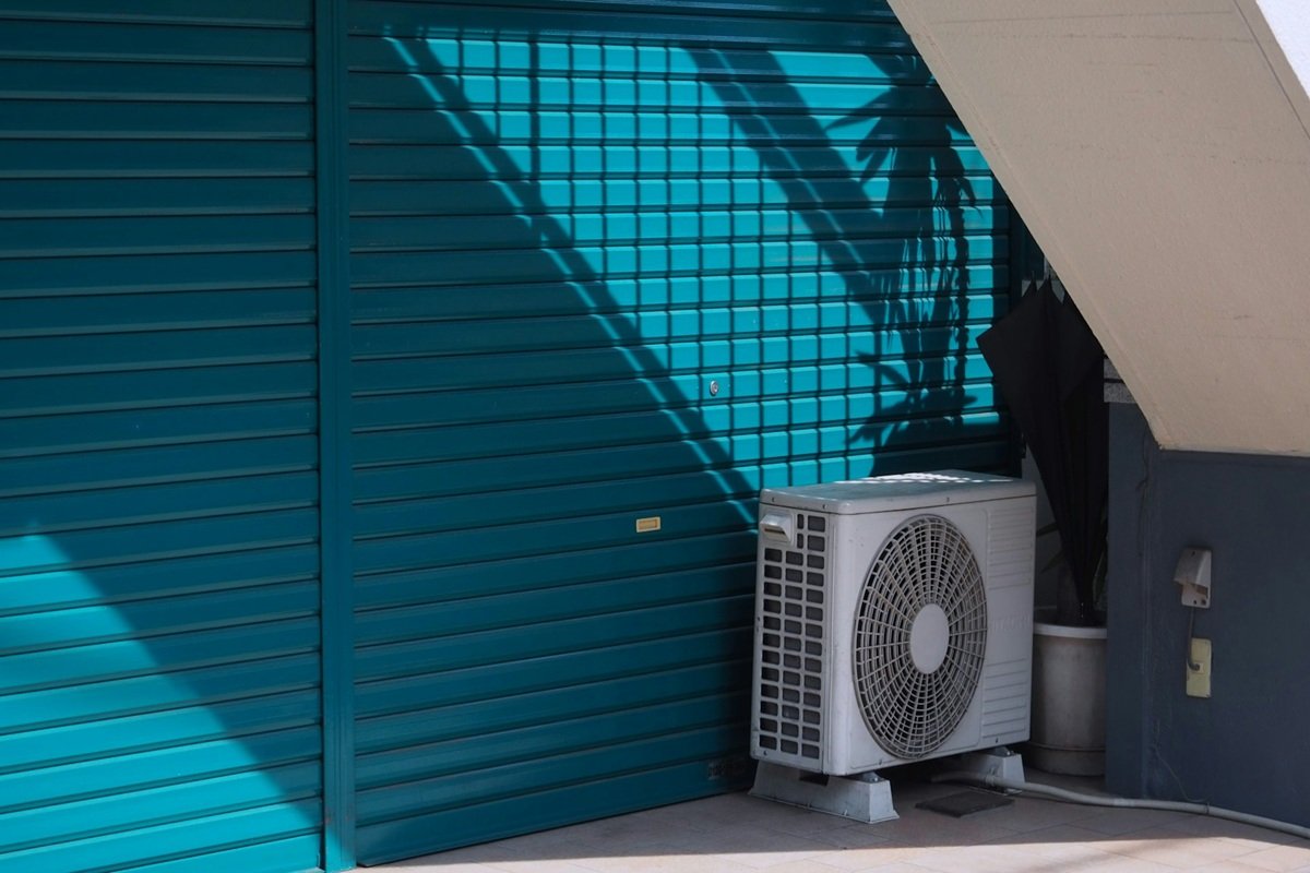 AC